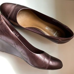 Clark’s wedge heel, deep burgundy/mahogany, size 8.5